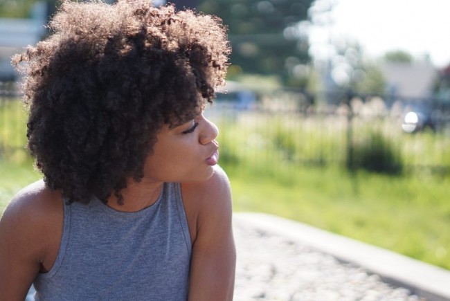 Comment prendre soin de ses cheveux crépus ?